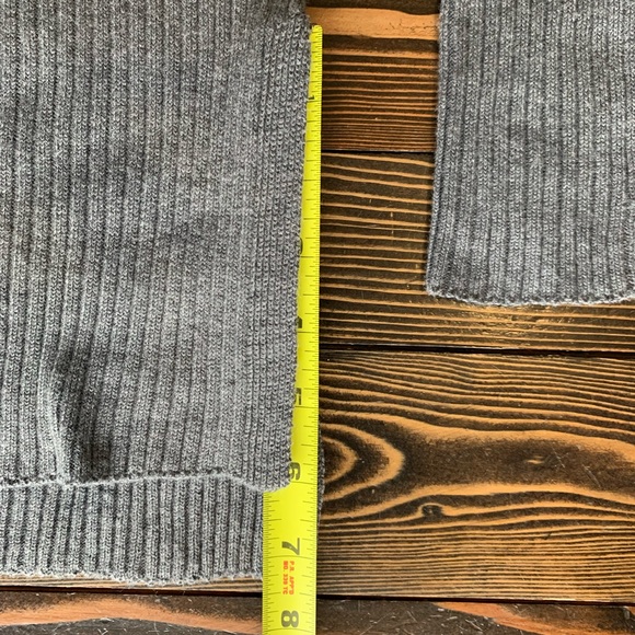 ELIE TAHARI • ribbed sweater top cashmere blend modern chic quiet luxury muted - Picture 14 of 16